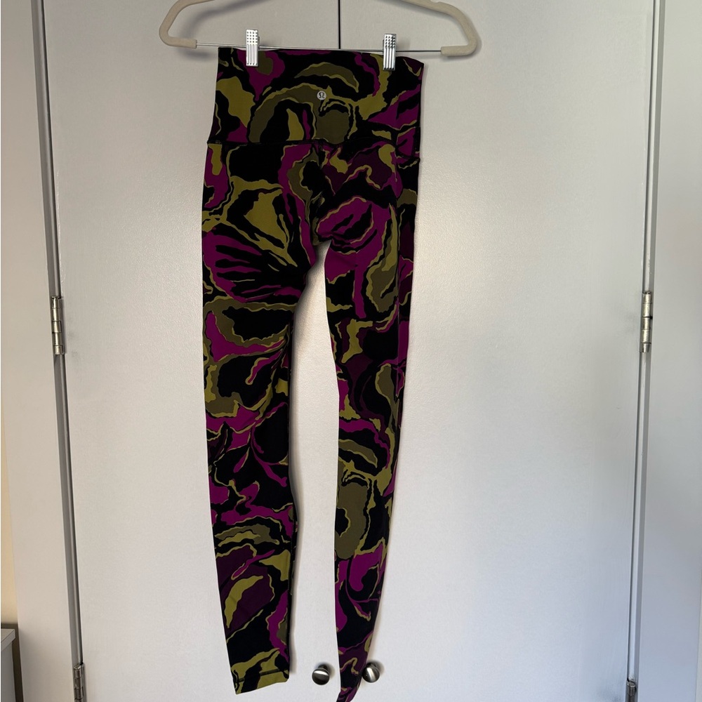 lululemon athletica Black and Purple Wunder Under Leggings